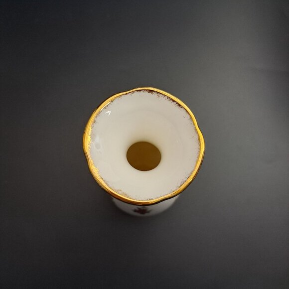 Royal Albert Old Country Roses Fine China Bud Vase Floral Gold Trim Vintage - Picture 3 of 7